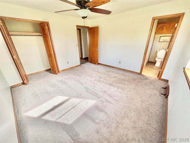 402 S Sockey Lane, Stigler, OK 74462