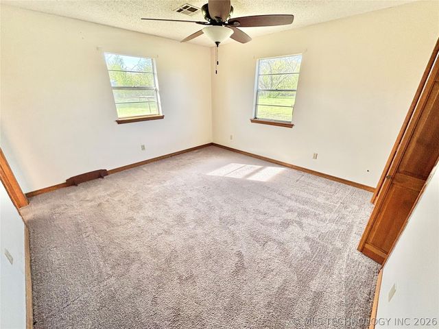 402 S Sockey Lane, Stigler, OK 74462