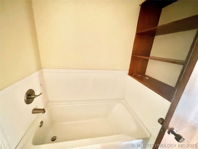 402 S Sockey Lane, Stigler, OK 74462