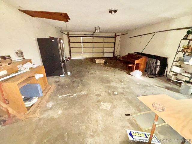 402 S Sockey Lane, Stigler, OK 74462