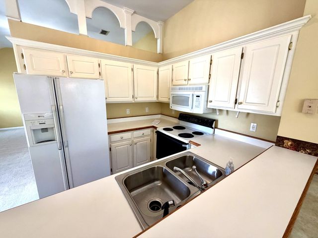 2216 River Rock Xing, Murfreesboro, TN 37128