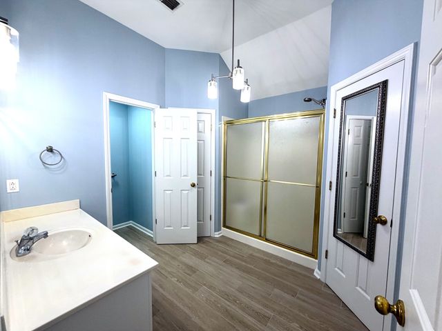 2216 River Rock Xing, Murfreesboro, TN 37128