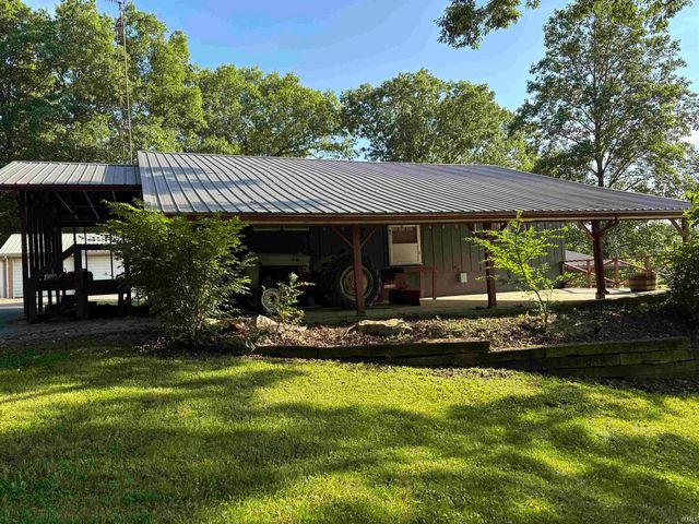 391 E County Road 200 N. Road, Paoli, IN 47454
