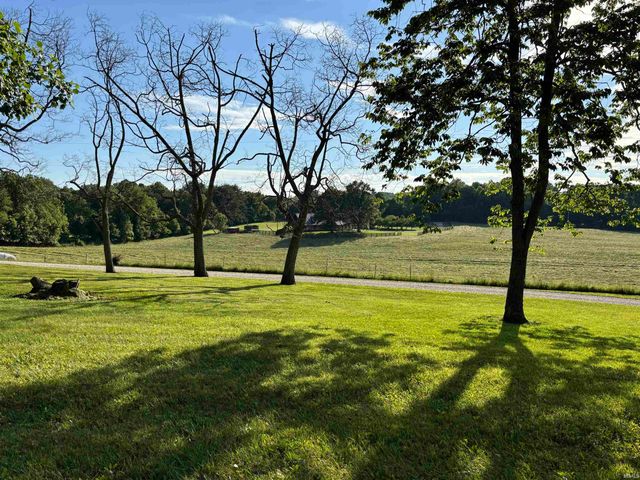 391 E County Road 200 N. Road, Paoli, IN 47454