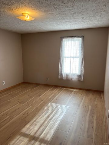 391 E County Road 200 N. Road, Paoli, IN 47454