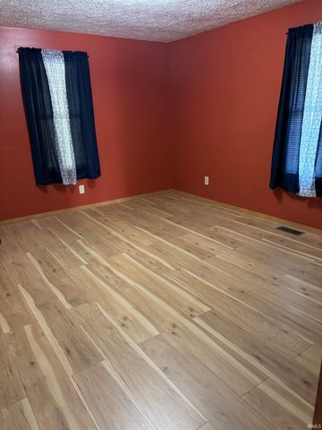 391 E County Road 200 N. Road, Paoli, IN 47454