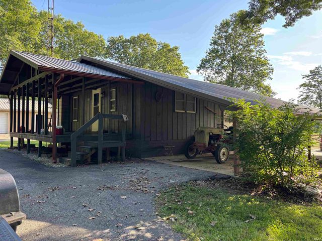391 E County Road 200 N. Road, Paoli, IN 47454