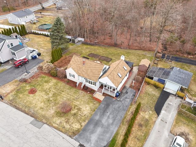 73 Cinderella Cir, Dracut, MA 01826