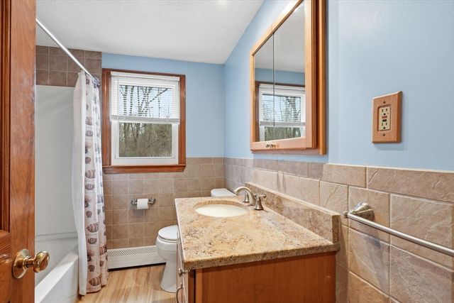 73 Cinderella Cir, Dracut, MA 01826