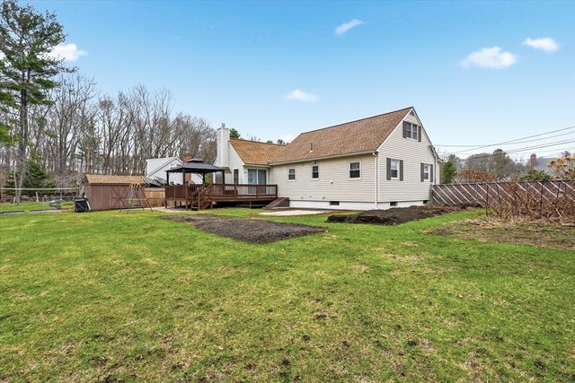 73 Cinderella Cir, Dracut, MA 01826