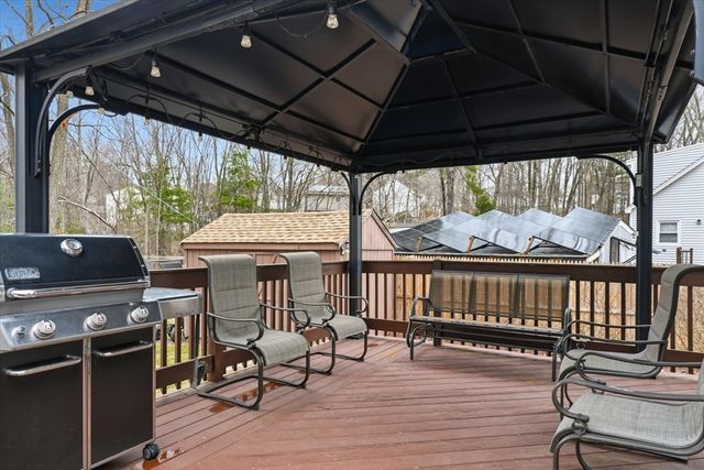 73 Cinderella Cir, Dracut, MA 01826