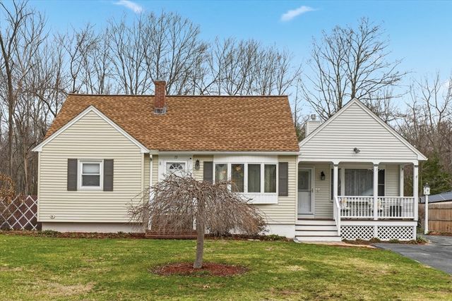 73 Cinderella Cir, Dracut, MA 01826