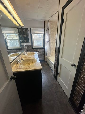 517 W Walnut Street, Junction City, KS 66441