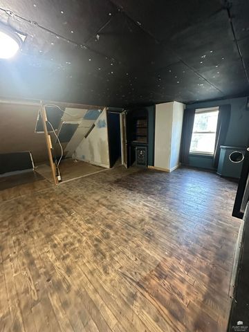 517 W Walnut Street, Junction City, KS 66441