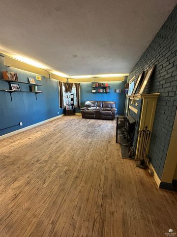 517 W Walnut Street, Junction City, KS 66441