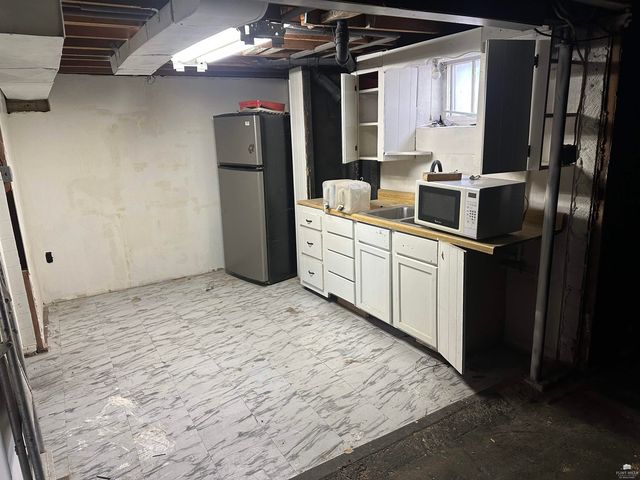 517 W Walnut Street, Junction City, KS 66441