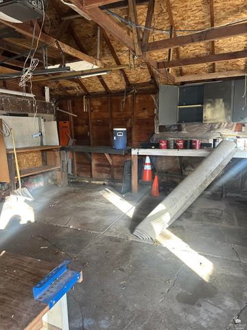 517 W Walnut Street, Junction City, KS 66441