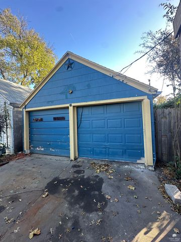 517 W Walnut Street, Junction City, KS 66441