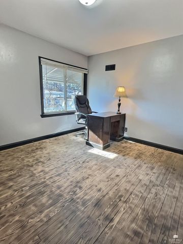 517 W Walnut Street, Junction City, KS 66441