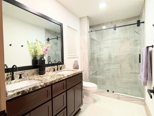 210 W Crescent Drive, Trinity, TX 75862