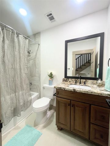 210 W Crescent Drive, Trinity, TX 75862