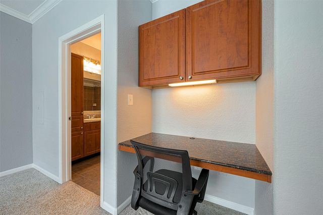 1711 Old Spanish Trail 242, Houston, TX 77054