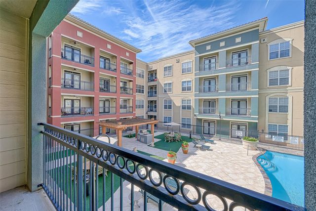 1711 Old Spanish Trail 242, Houston, TX 77054