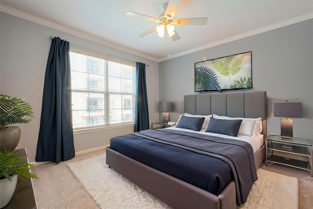 1711 Old Spanish Trail 242, Houston, TX 77054