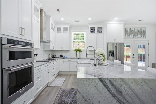 2585 Dr Johns Road, Westminster, SC 29693