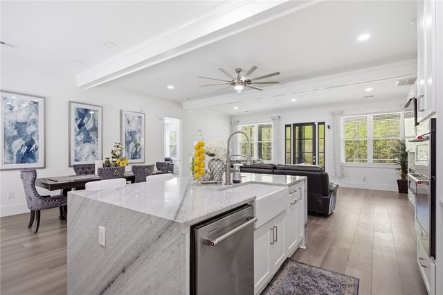 2585 Dr Johns Road, Westminster, SC 29693
