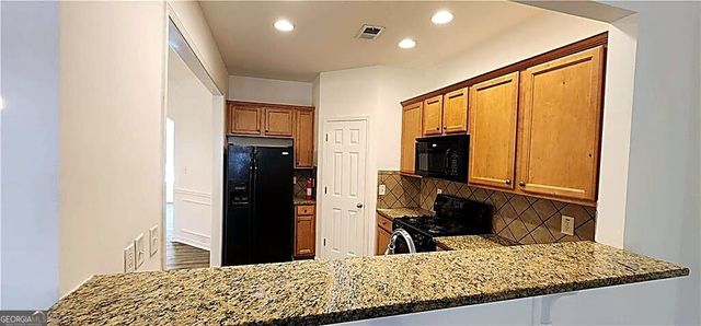 1729 Coleville Oak Lane, Lawrenceville, GA 30046