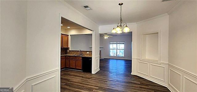 1729 Coleville Oak Lane, Lawrenceville, GA 30046