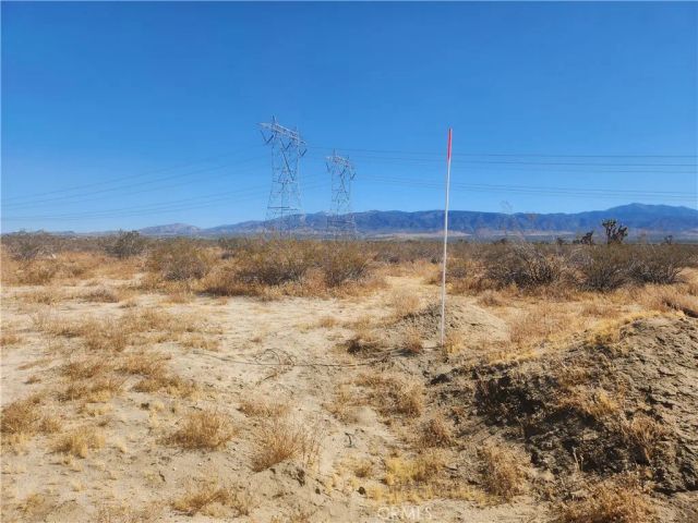 40 Pomona, Pinon Hills, CA 92372
