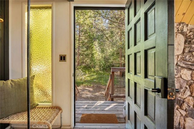 385 Birchwood Drive, Lake Arrowhead, CA 92352