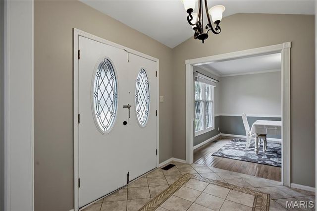 334 Dungate Drive, Chesterfield, MO 63017