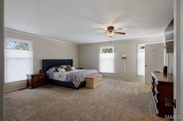 334 Dungate Drive, Chesterfield, MO 63017