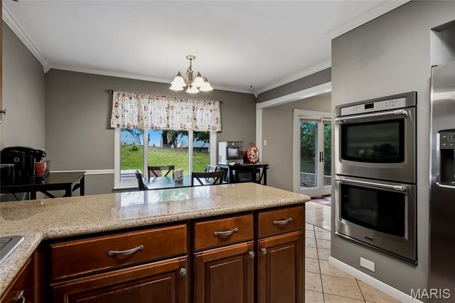 334 Dungate Drive, Chesterfield, MO 63017