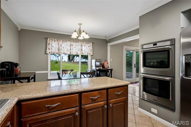 334 Dungate Drive, Chesterfield, MO 63017