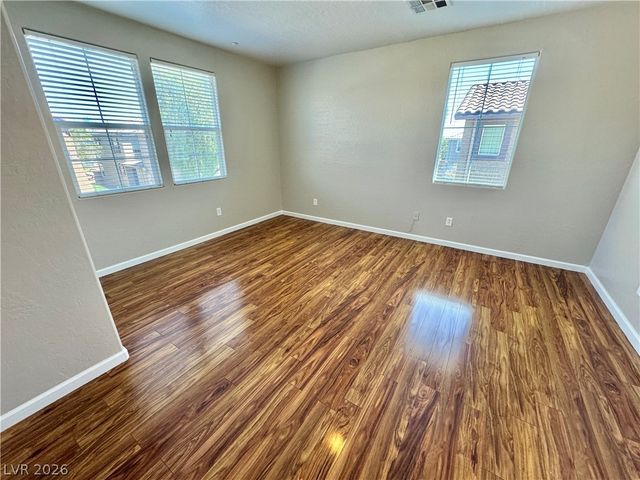 335 CLARENCE HOUSE Avenue 103, North Las Vegas, NV 89032
