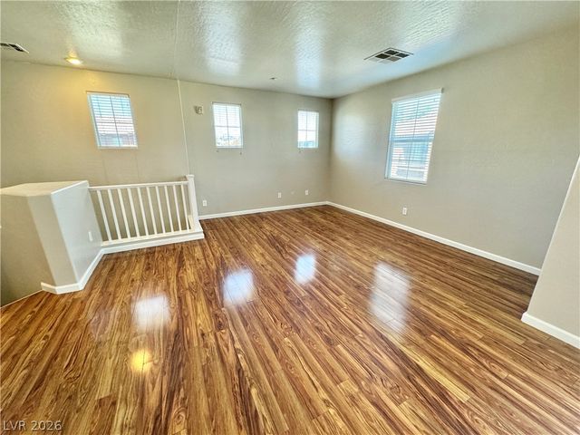 335 CLARENCE HOUSE Avenue 103, North Las Vegas, NV 89032