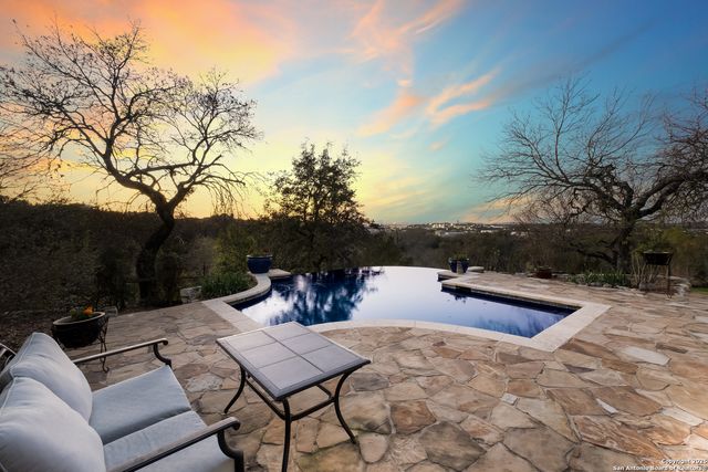 200 Menger, Boerne, TX 78006