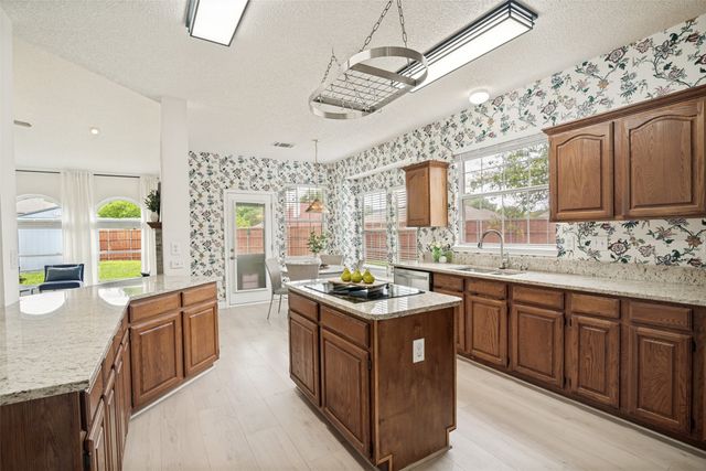 6013 Arden Court, Rowlett, TX 75087