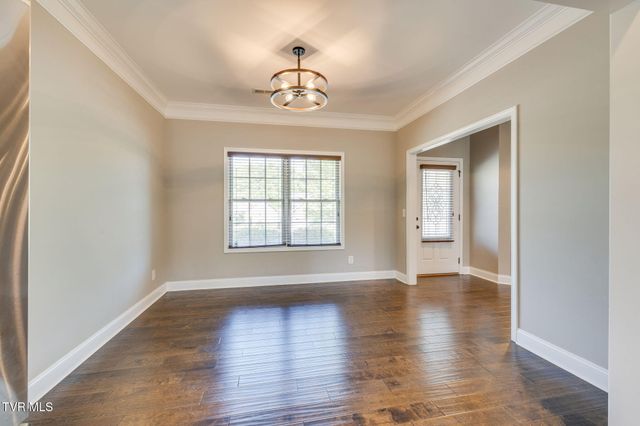 2016 Falling Leaf Drive, Kingsport, TN 37664