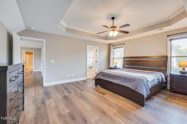 2016 Falling Leaf Drive, Kingsport, TN 37664