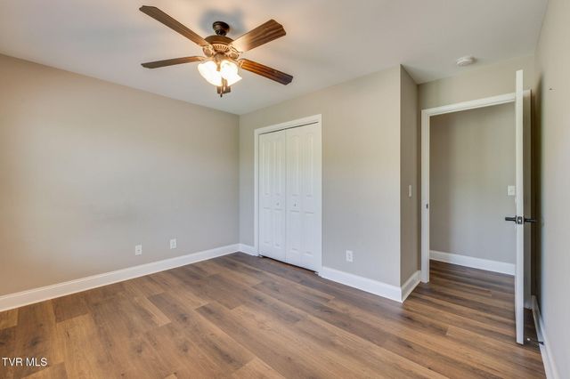 2016 Falling Leaf Drive, Kingsport, TN 37664