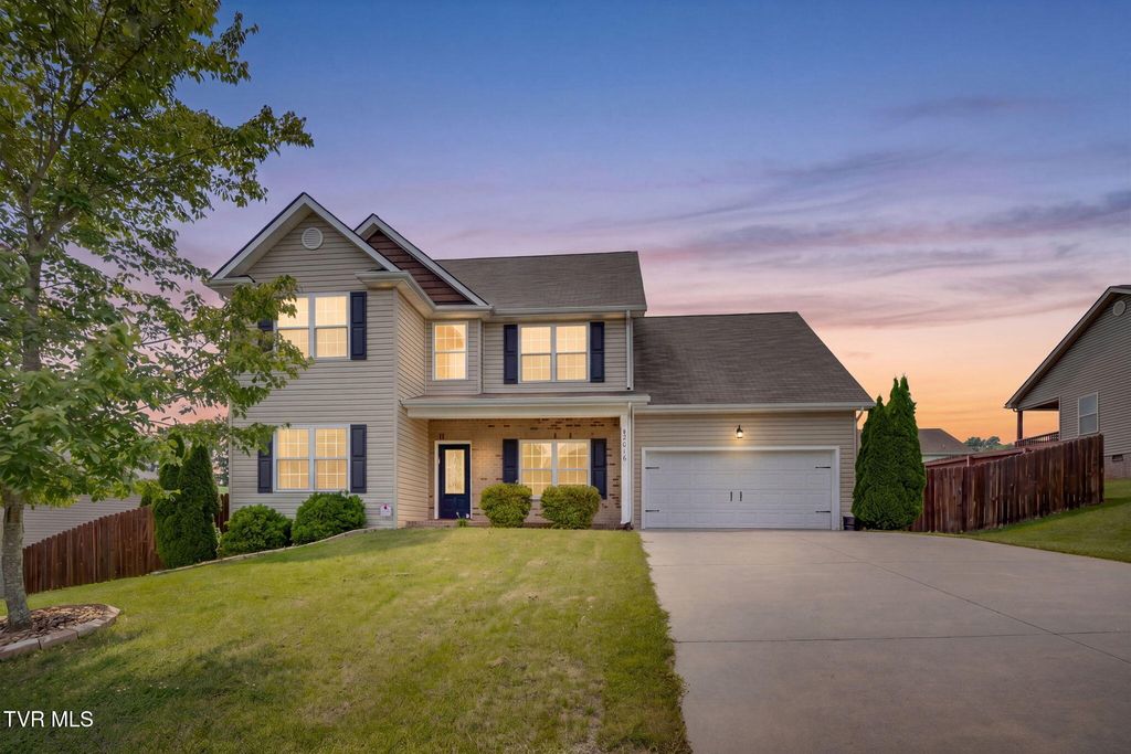 2016 Falling Leaf Drive, Kingsport, TN 37664