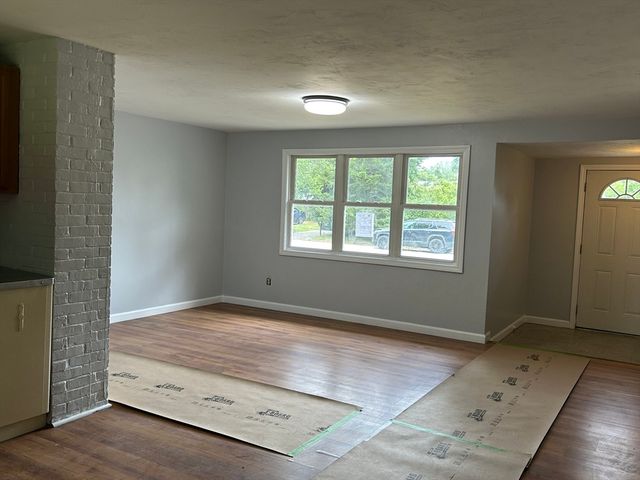 44 Boyle Rd, Brockton, MA 02302