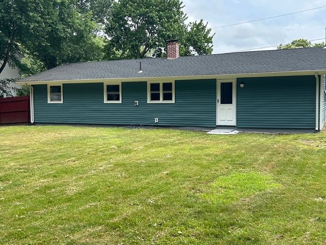 44 Boyle Rd, Brockton, MA 02302