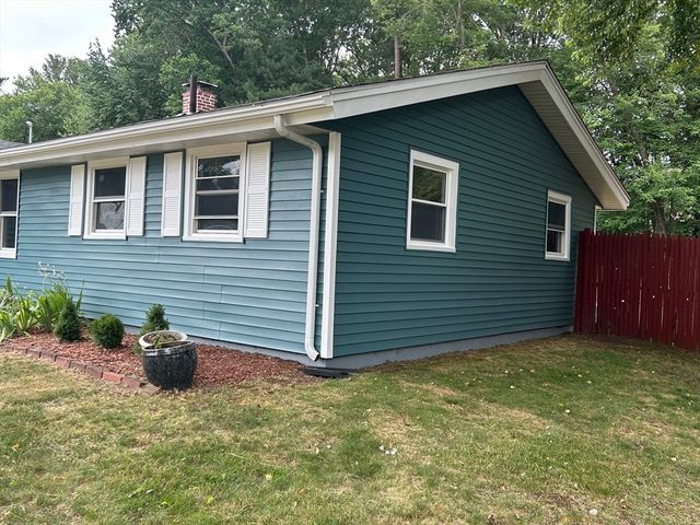 44 Boyle Rd, Brockton, MA 02302