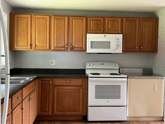 44 Boyle Rd, Brockton, MA 02302